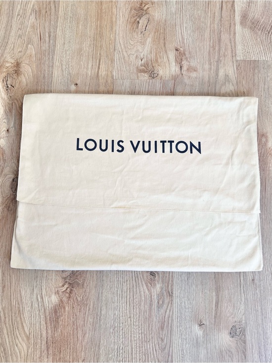 Louis Vuitton Handbags - 2017 Louis Vuitton Neverfull MM Envelope Dust Bag 27”X22” Authentic